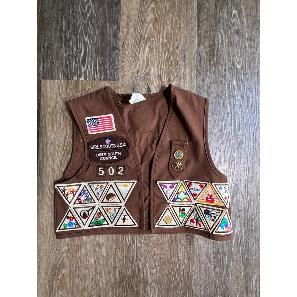 Girl Scouts Vest Kids Small Brown Good Deep South Council Troop 502 Patches Pins